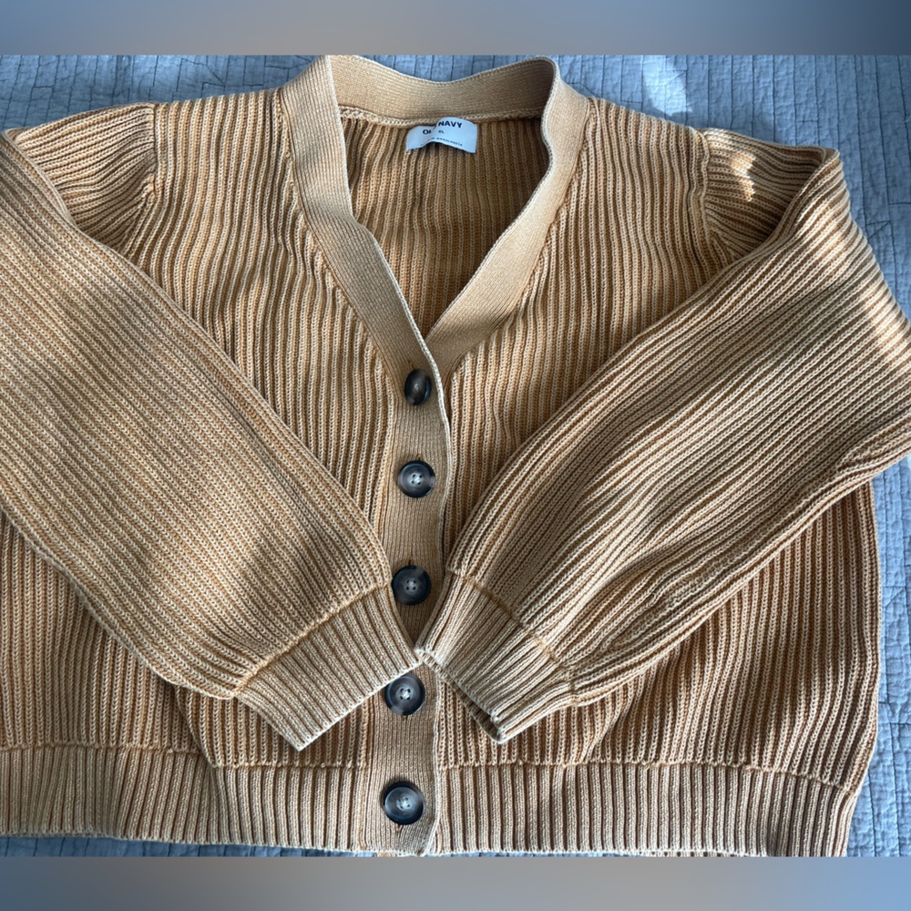Old Navy sweater